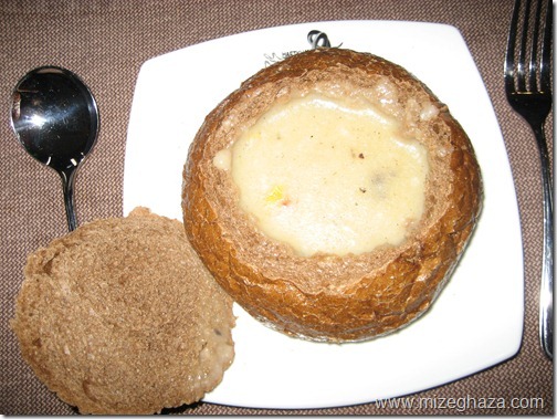 سوپ قارچ در نان